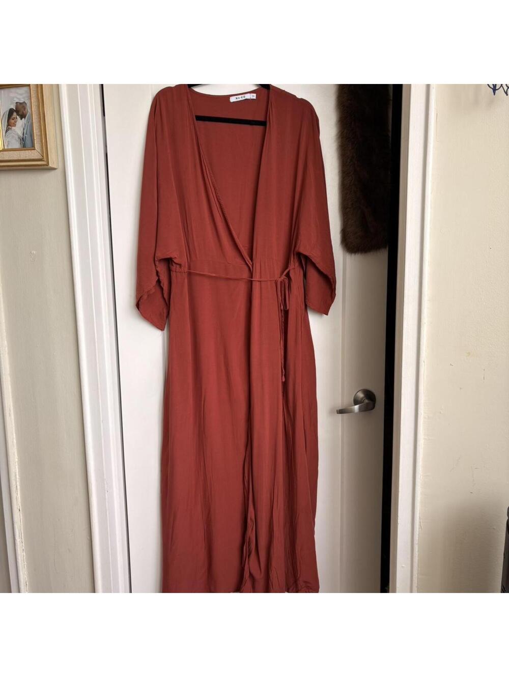 NA-KD WRAP DRESS